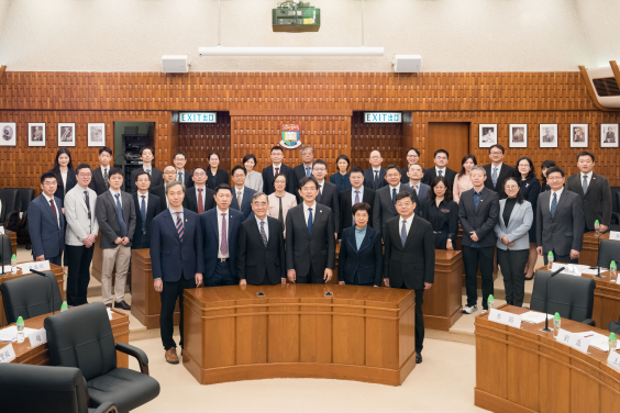 香港大學與清華大學簽署五份合作諒解備忘錄，深化合作交流